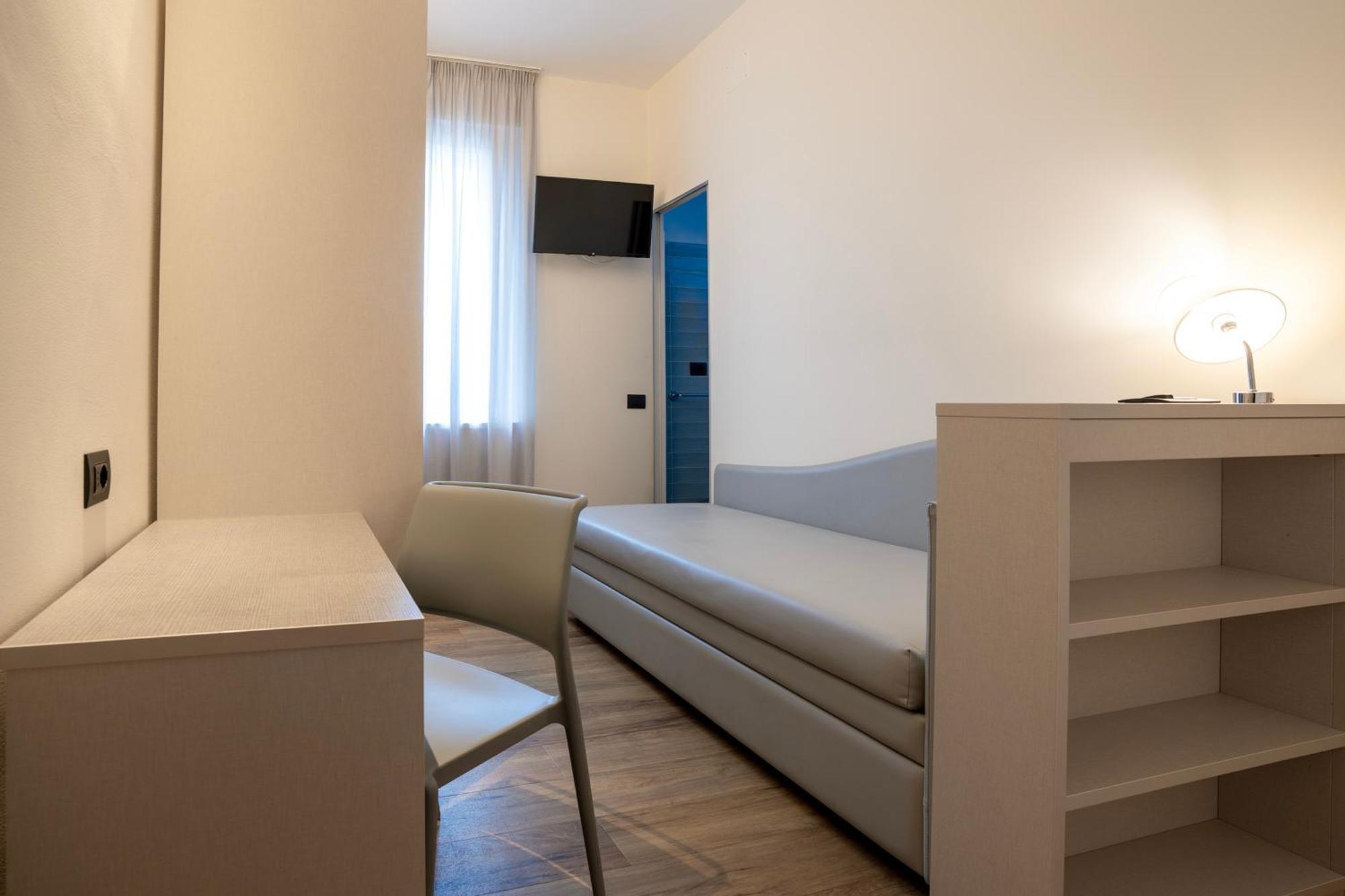 My Place Hotel Ріміні Екстер'єр фото