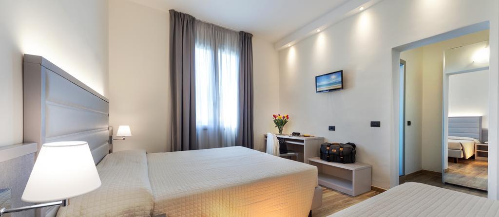 My Place Hotel Ріміні Екстер'єр фото